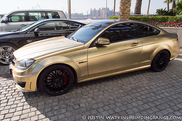 Dubai-Gold-Plated-Mercedes-Benz-C63-Olympus-OM-D-E-M5-12mm-F2.0