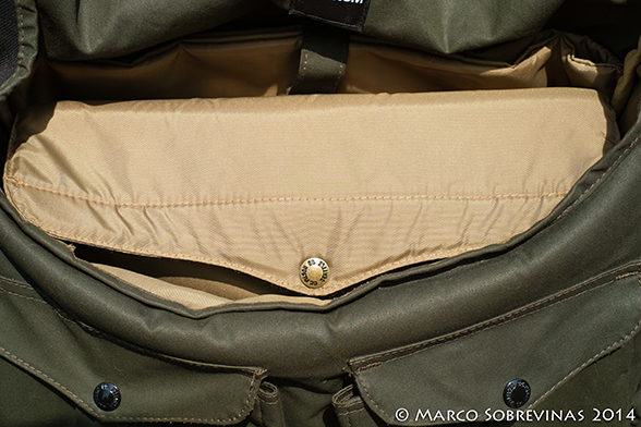 Filson-Magum-Harvey-Messenger-Bag-Review-Marco-Sobrevinas-Photo-11