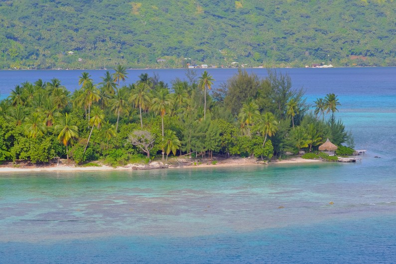 Vaitipai, Bora Bora (Society Islands); Entering the harbor where ship anchored.