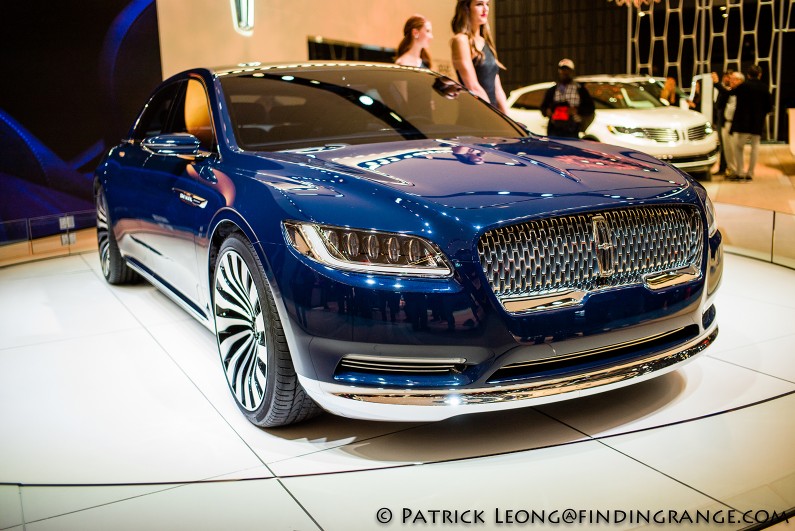 Leica-M-Typ-240-35mm-Summicron-ASPH-NY-Auto-Show-2015-Lincoln-Continental-2