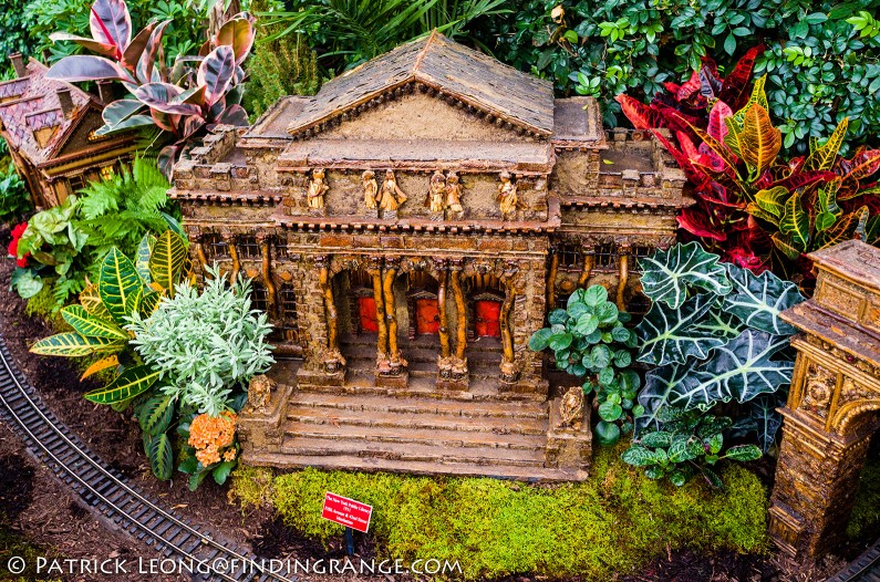 Leica-X-Typ-113-Holiday-Train-Show-Botanical-Garden-NY-1