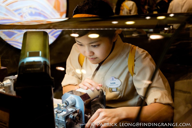 Fuji-X-T10-XF-27mm-f2.8-Walt-Disney-World-Epcot-World-Showcase-Japan-Candid-Portrait-2