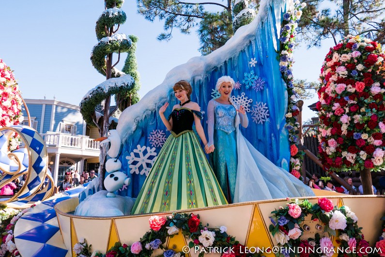 Leica-D-Lux-Typ-109-Solid-Gray-Walt-Disney-World-Magic-Kingdom-Festival-of-Fantasy-Parade-1