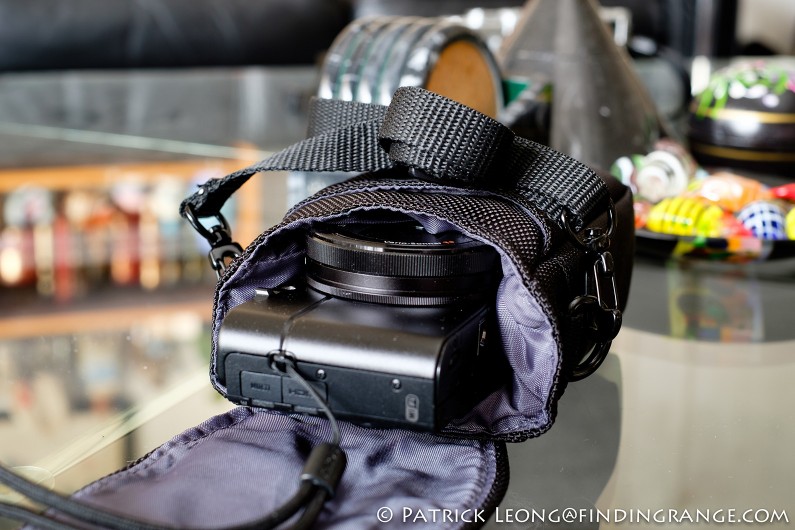 Tamrac-5689-Pro-Compact-Digital-Bag-Review-Sony-RX-100-3