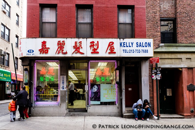 Fuji-X-Pro2-Zeiss-12mm-Touit-F2.8-Chinatown-Barbershop-New-York