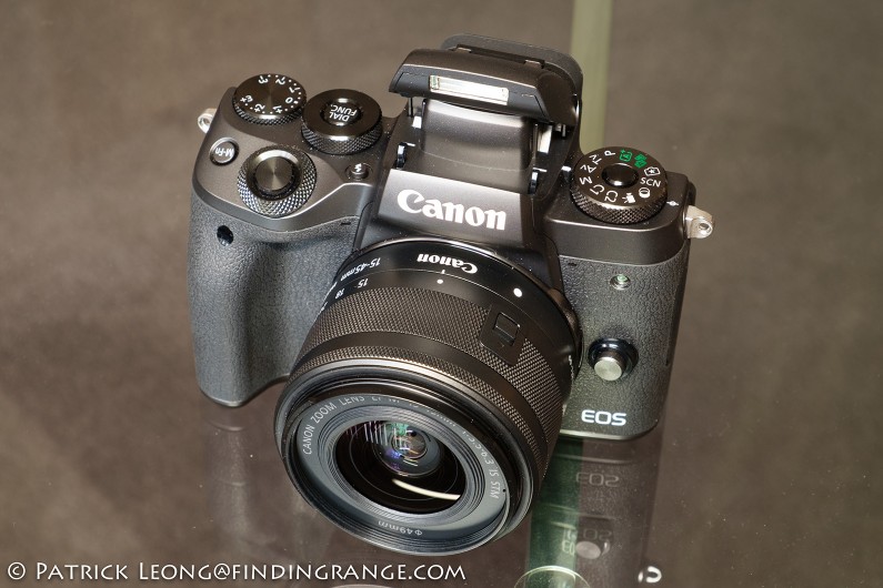 Canon-EOS-M5-Flash