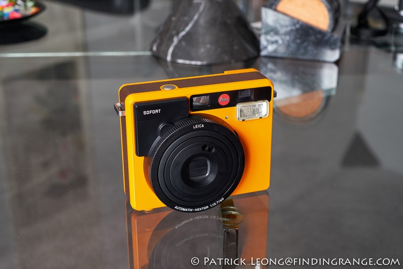 Leica-Sofort-Orange-First-Impressions-Review-1