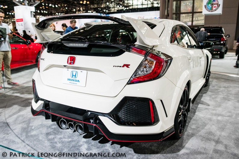 Fuji-X100F-New-York-International-Auto-Show-2017-Honda-Civic-Si