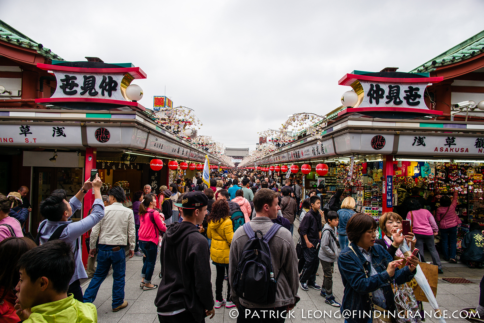 sensoji-temple-asakusa-tokyo-japan