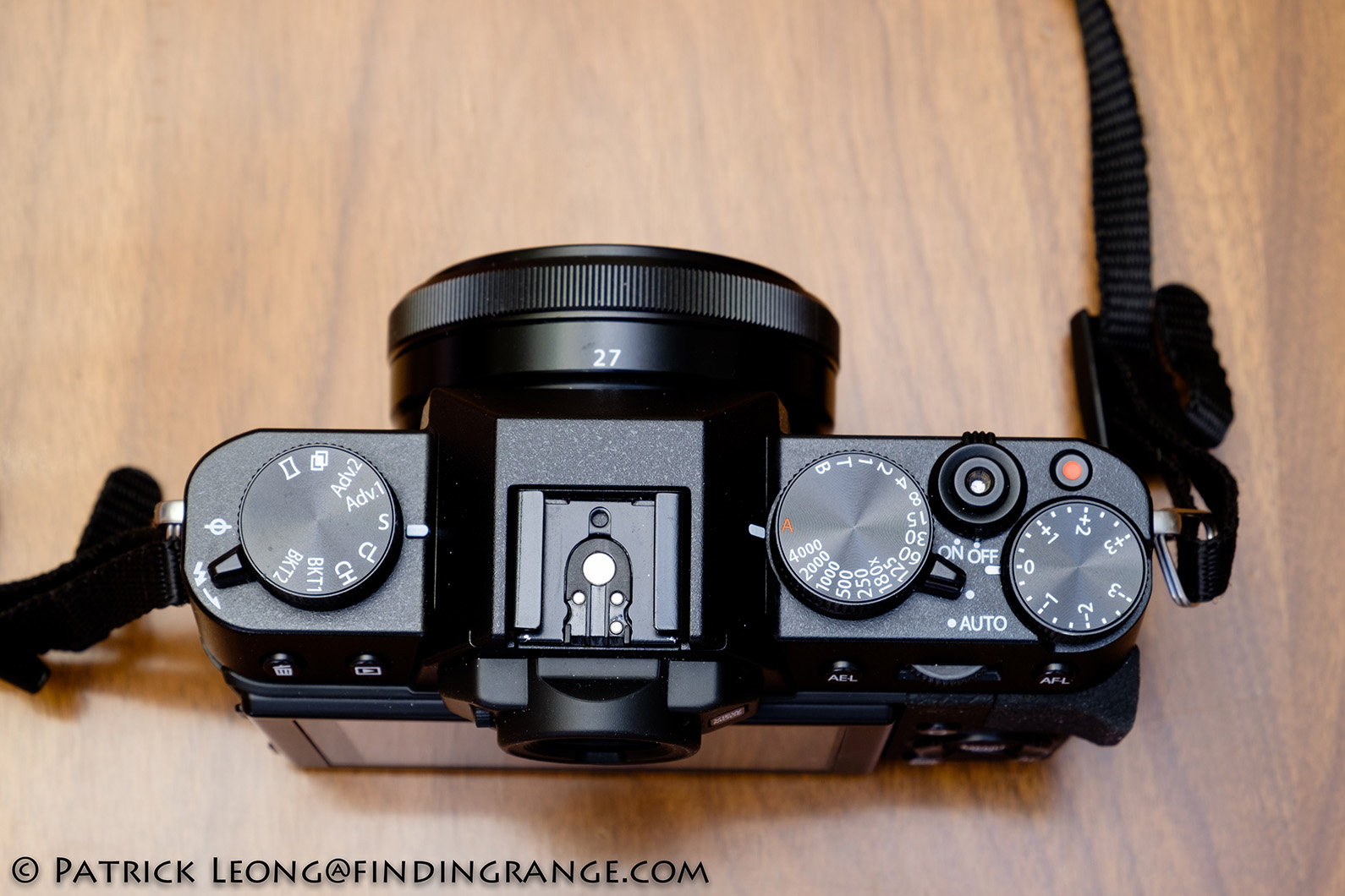 metro Rust uit hanger Fuji XF 27mm F2.8 Review: Pancake Lens For The X Series