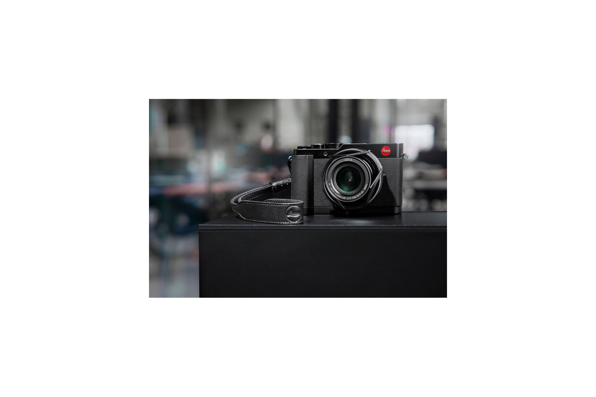 Leica D-Lux 7 Now Available in Black